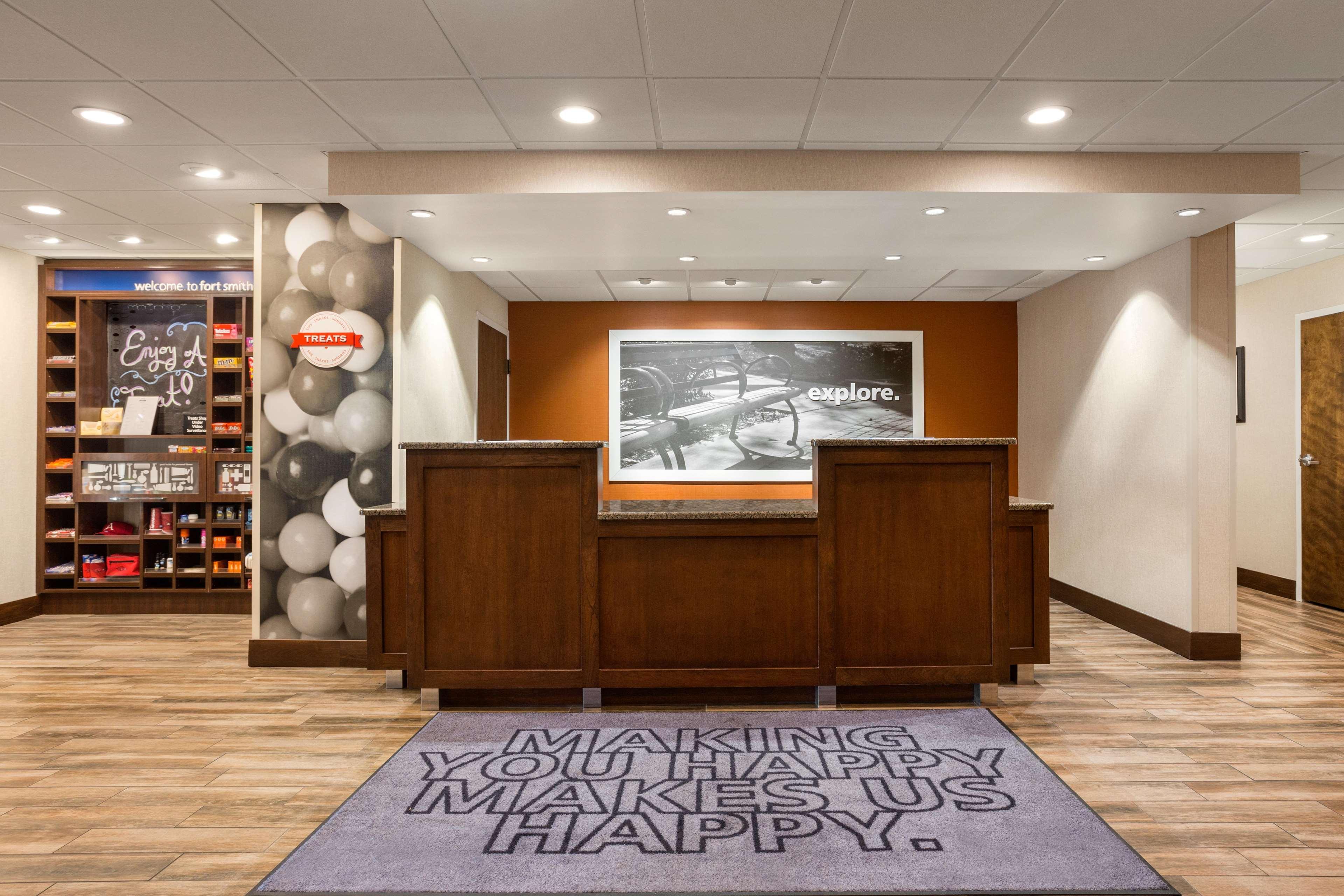 Hampton Inn By Hilton Fort Smith Exterior photo