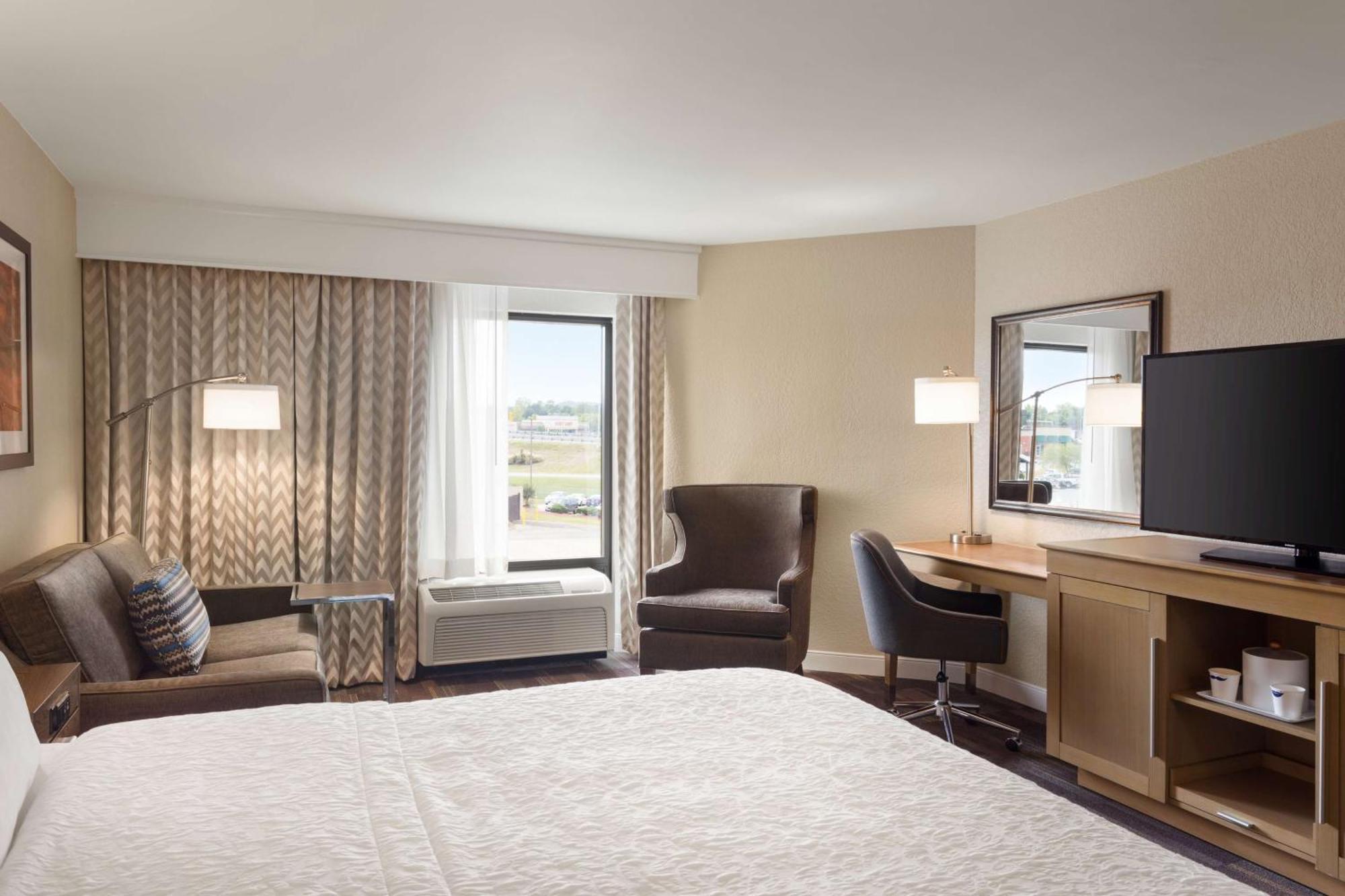 Hampton Inn By Hilton Fort Smith Exterior photo