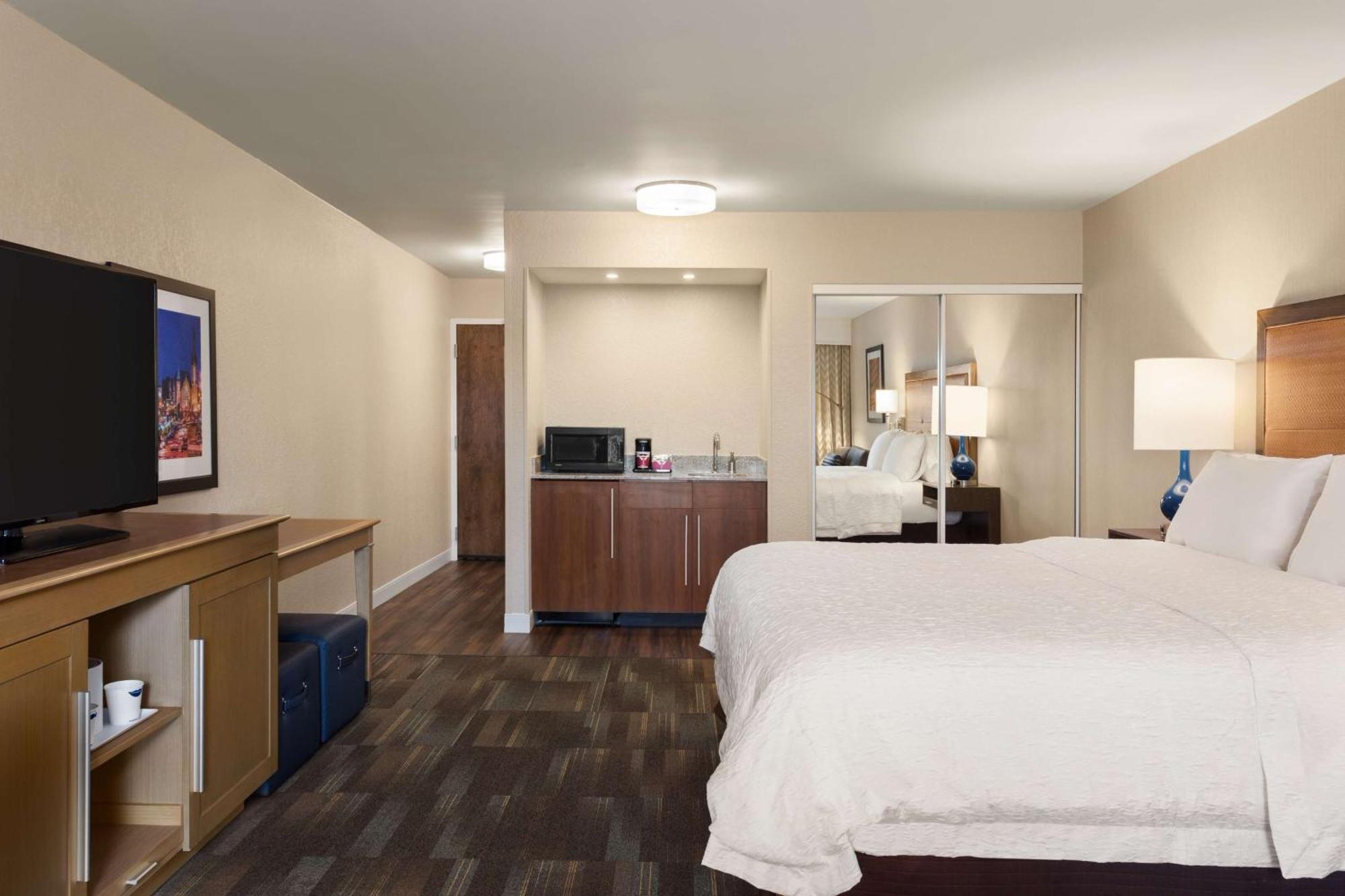 Hampton Inn By Hilton Fort Smith Exterior photo