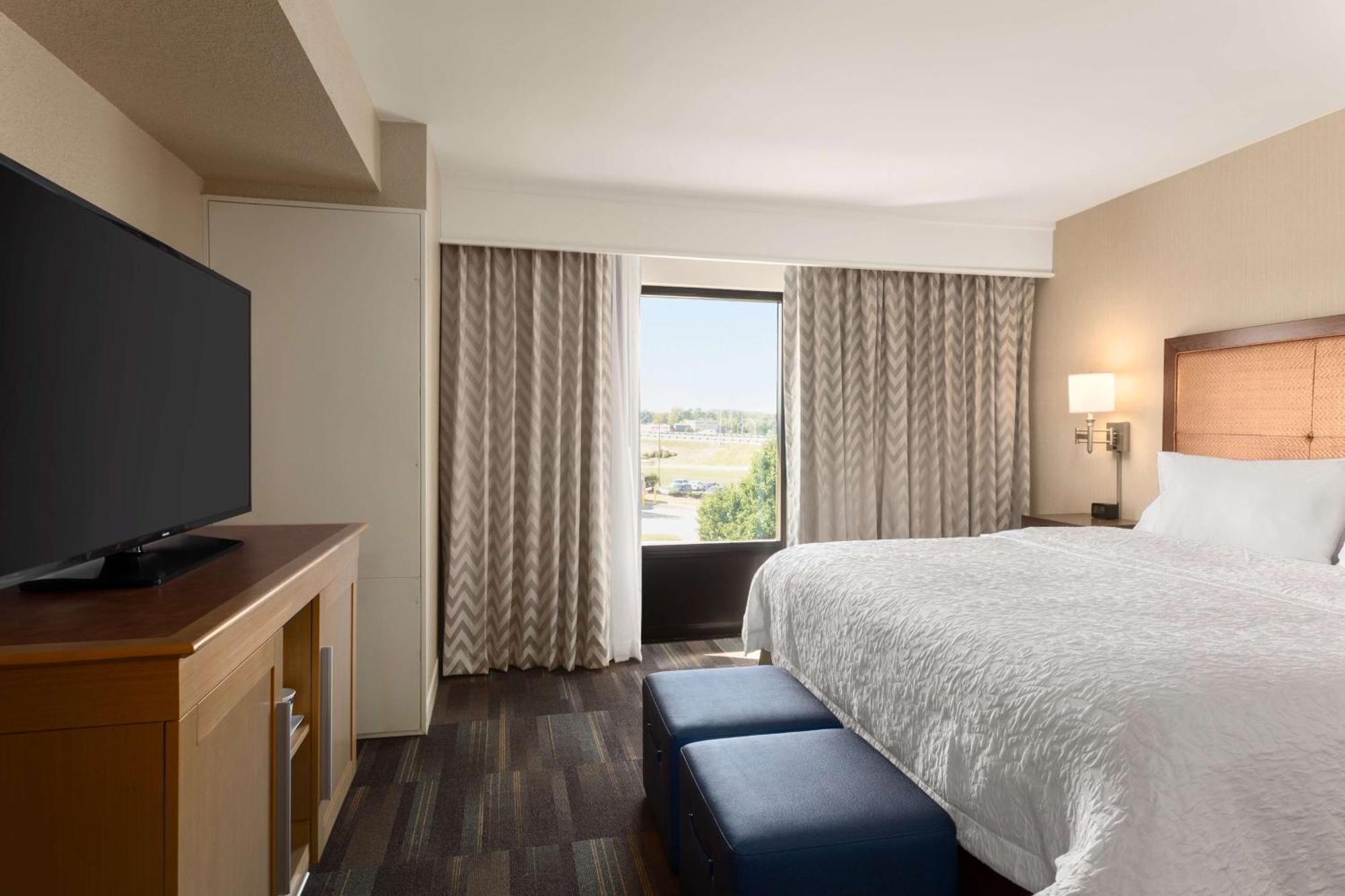 Hampton Inn By Hilton Fort Smith Exterior photo