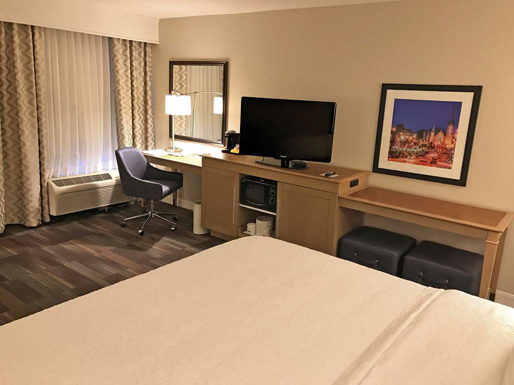 Hampton Inn By Hilton Fort Smith Room photo